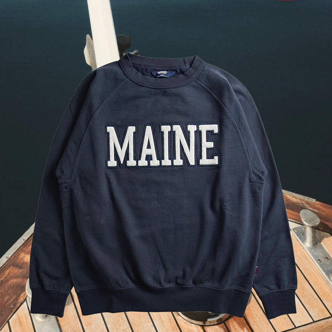 sebago world " MAINE " crewneck