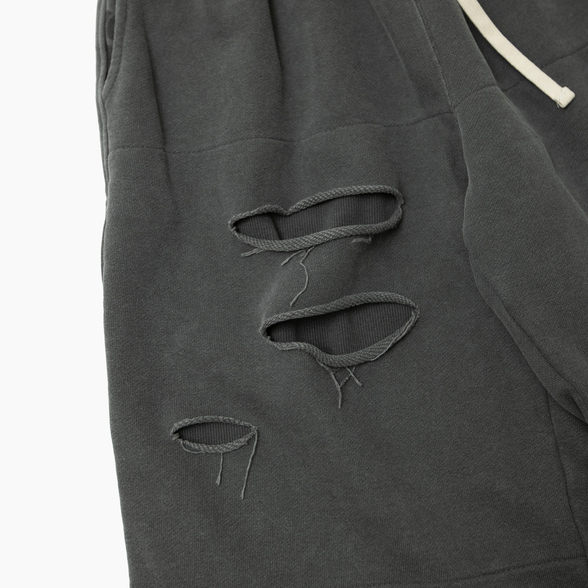 BLACKOUT CREED SHORTS BA26-SS1121