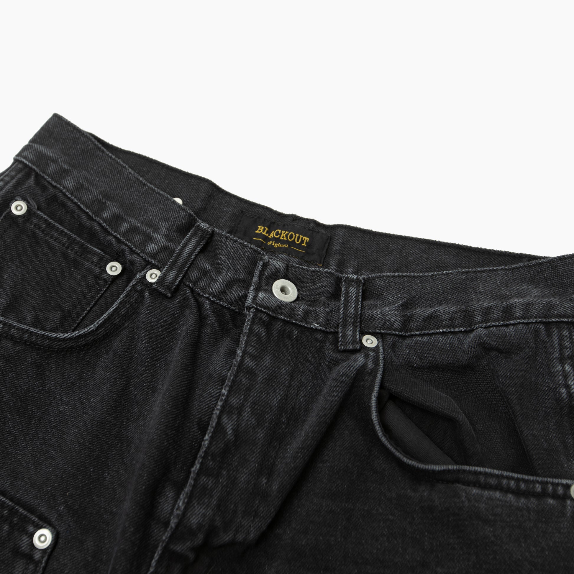 BLACKOUT BREAKER SHORTS BA26-SS1144