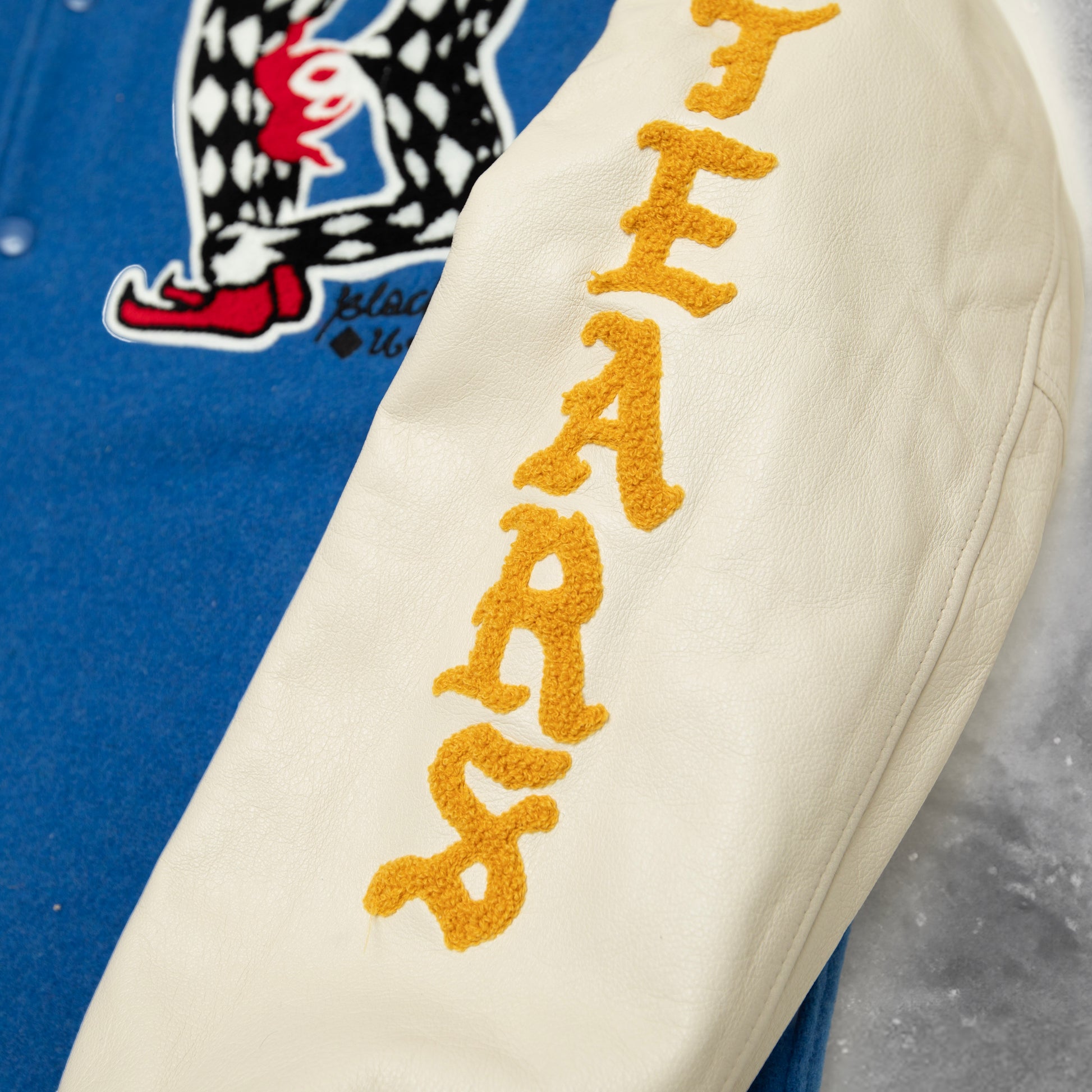 BLACKOUT SAD PIERROT VARSITY