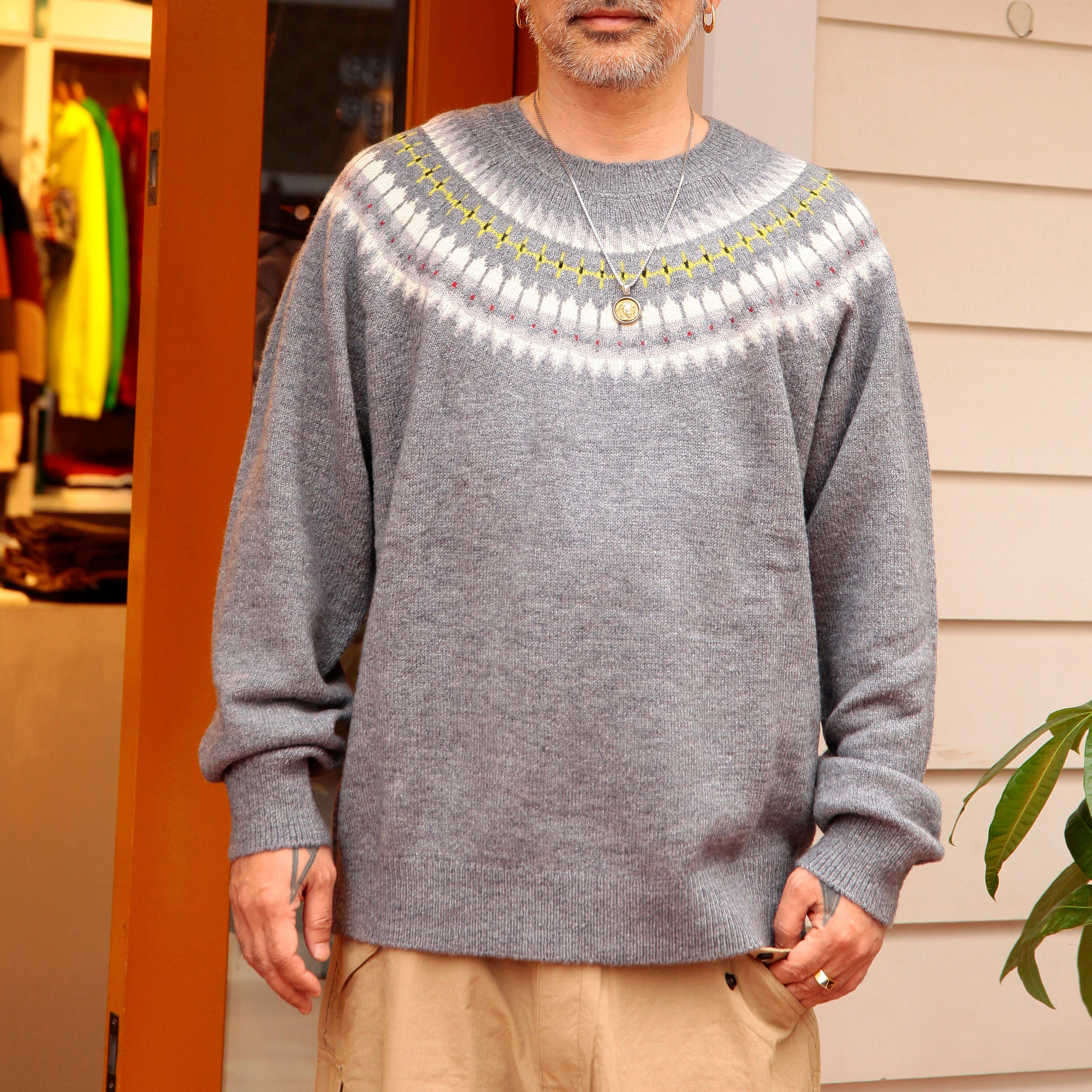 Expansion NY FEATER AND PIKE SWEATER
