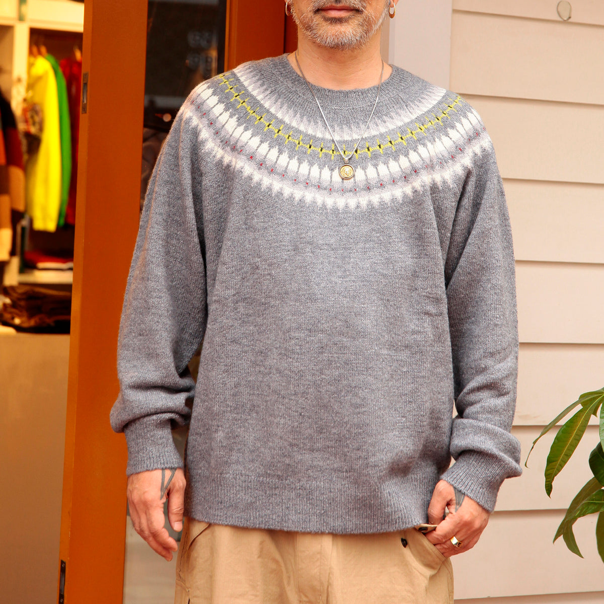 Expansion NY FEATER AND PIKE SWEATER