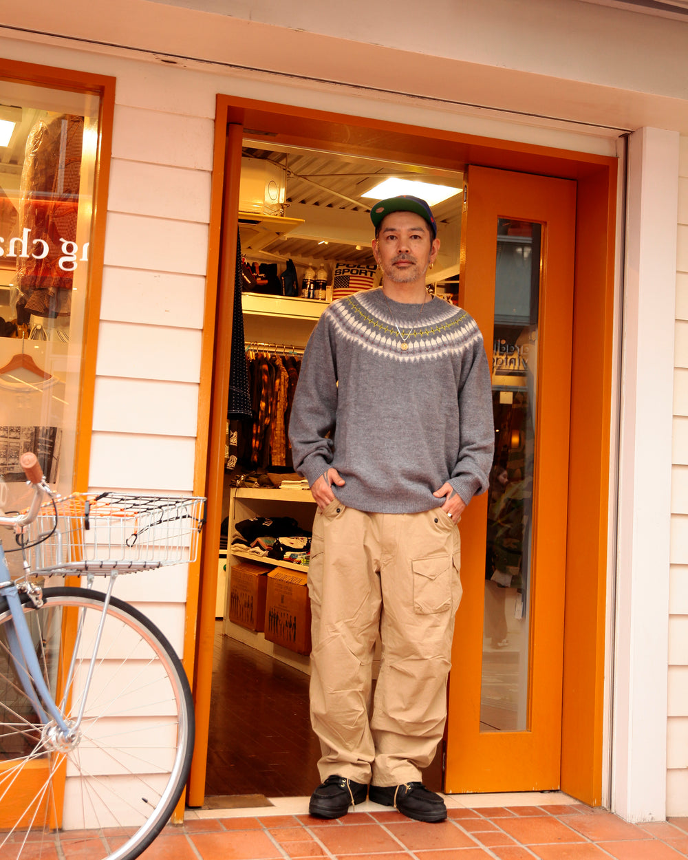 Expansion NY FEATER AND PIKE SWEATER style image