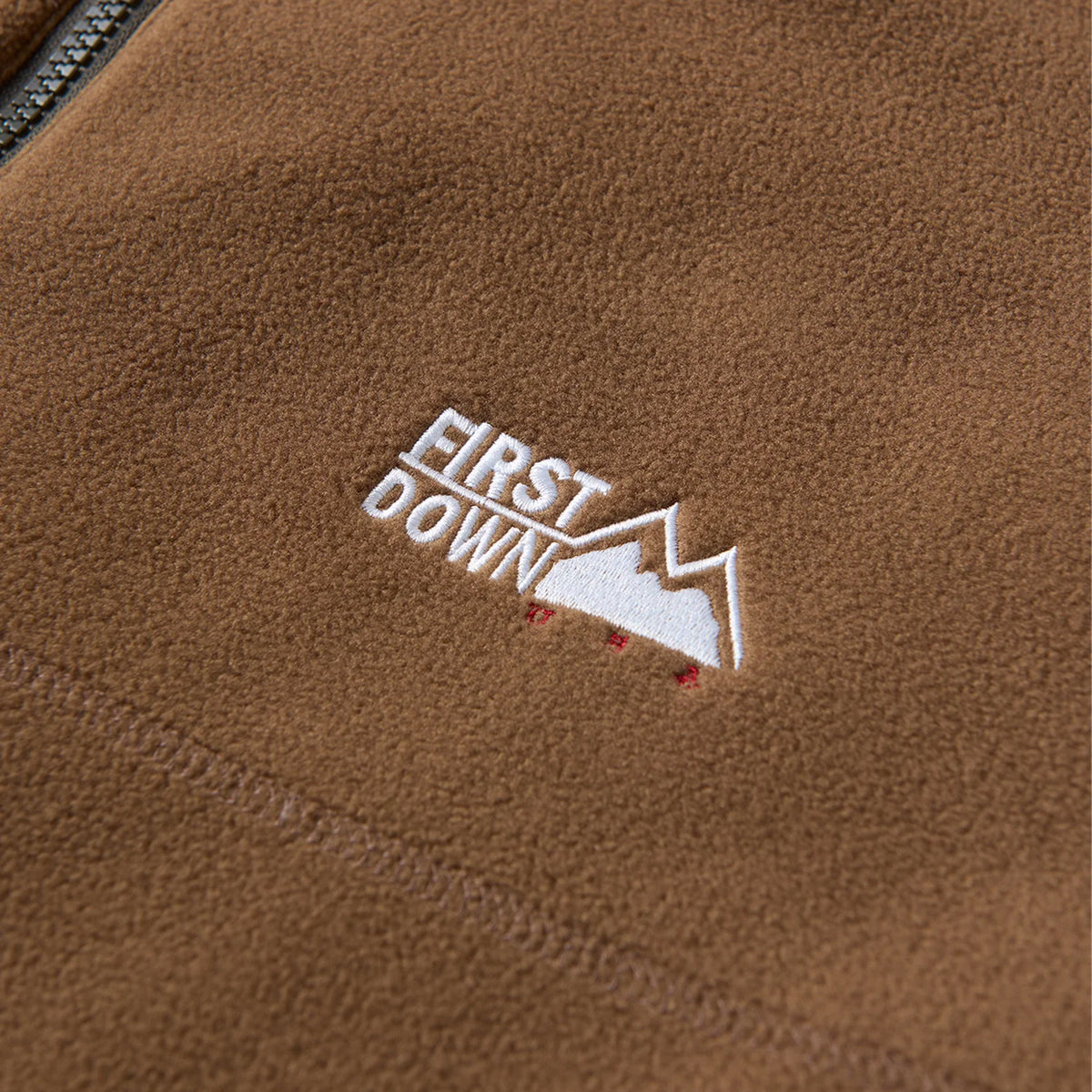 FIRST DOWN FIRSTLITE REVERSIBLE BACK FLEECE BL