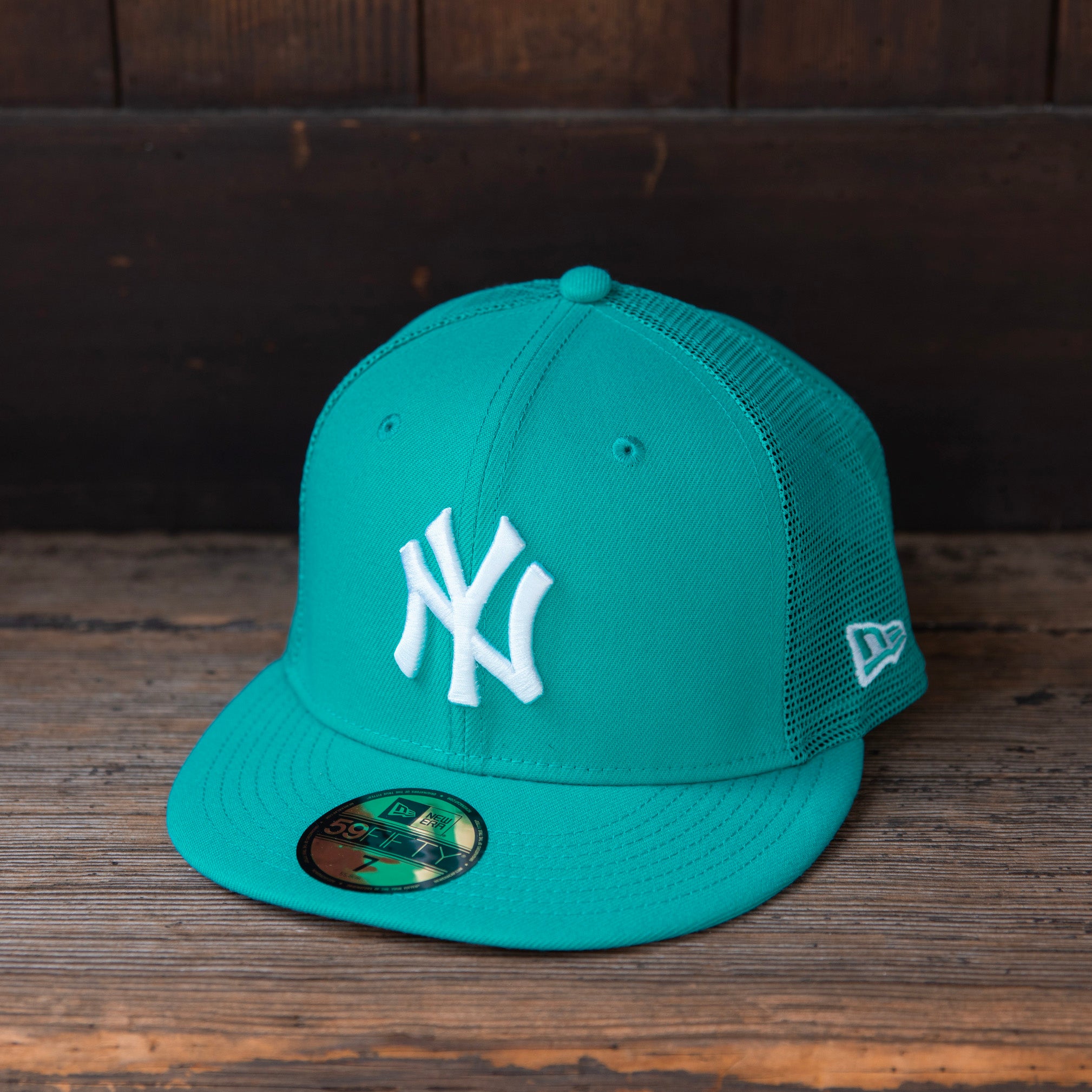 NEW ERA 59FIFTY トラッカー Beautiful Beach