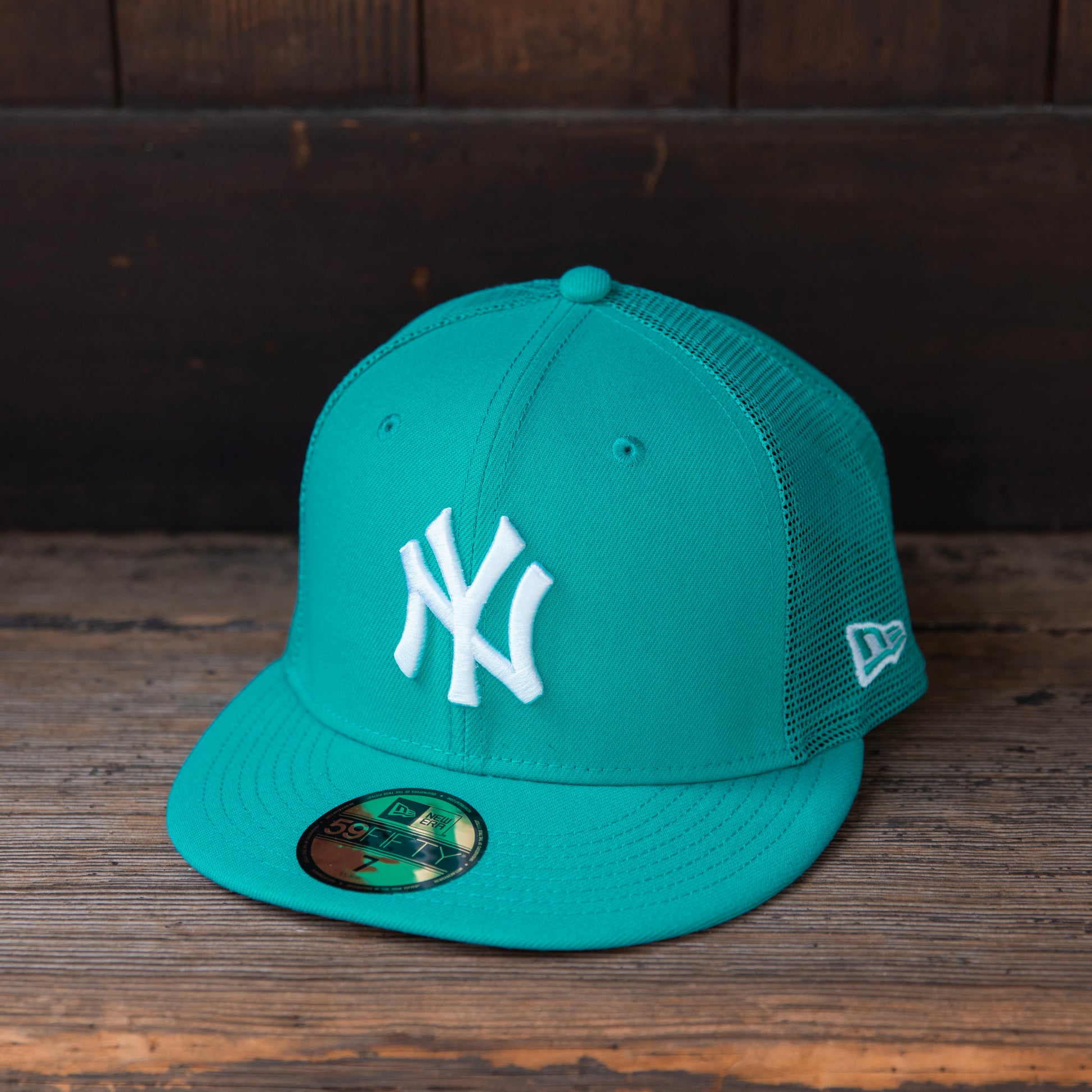 NEW ERA 59FIFTY トラッカー Beautiful Beach