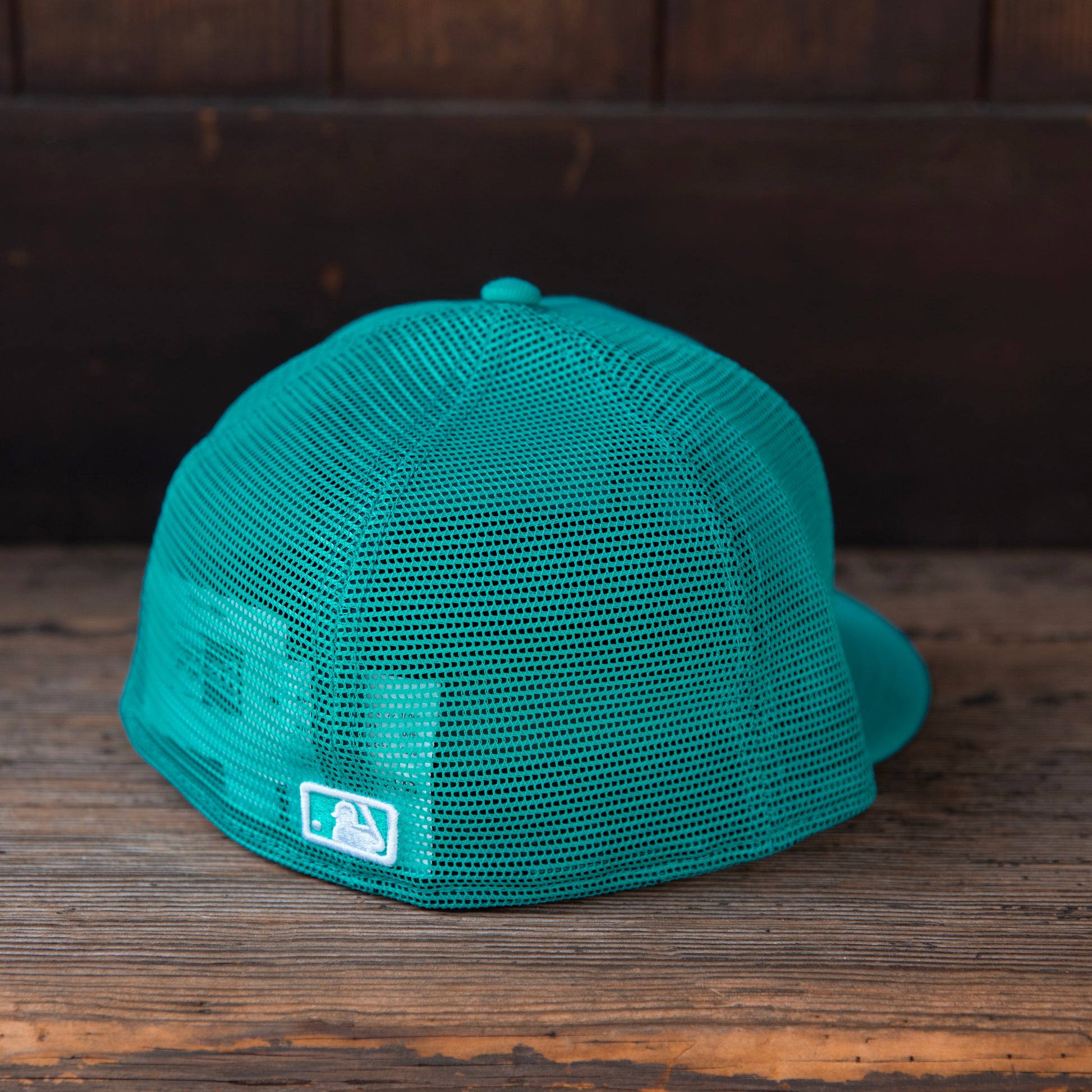 NEW ERA 59FIFTY トラッカー Beautiful Beach
