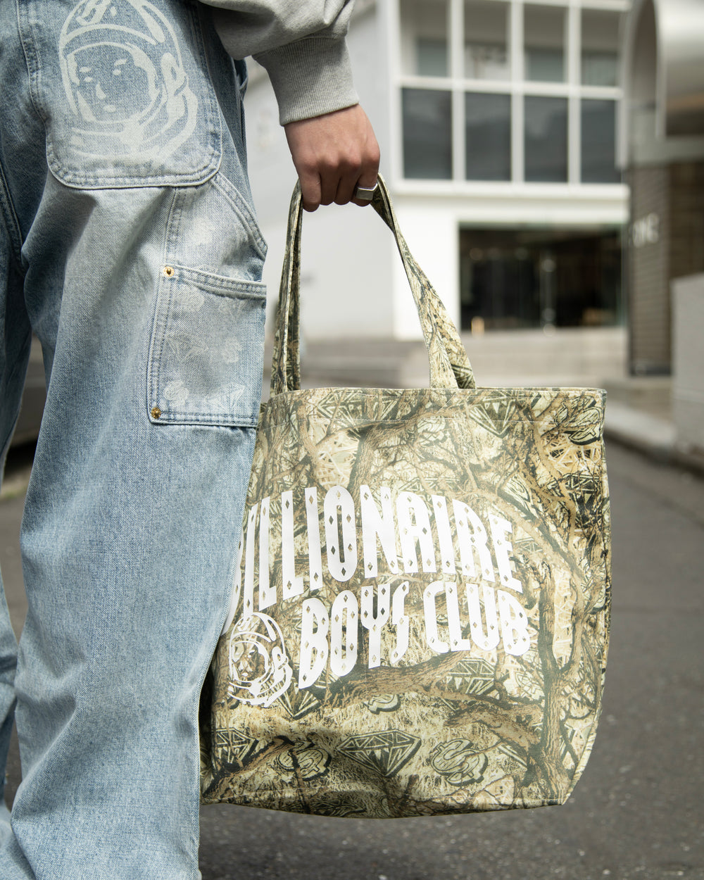 Billionaire Boys Club EU DIAMONDS & DOLLARS CAMO TOTE BAG style image