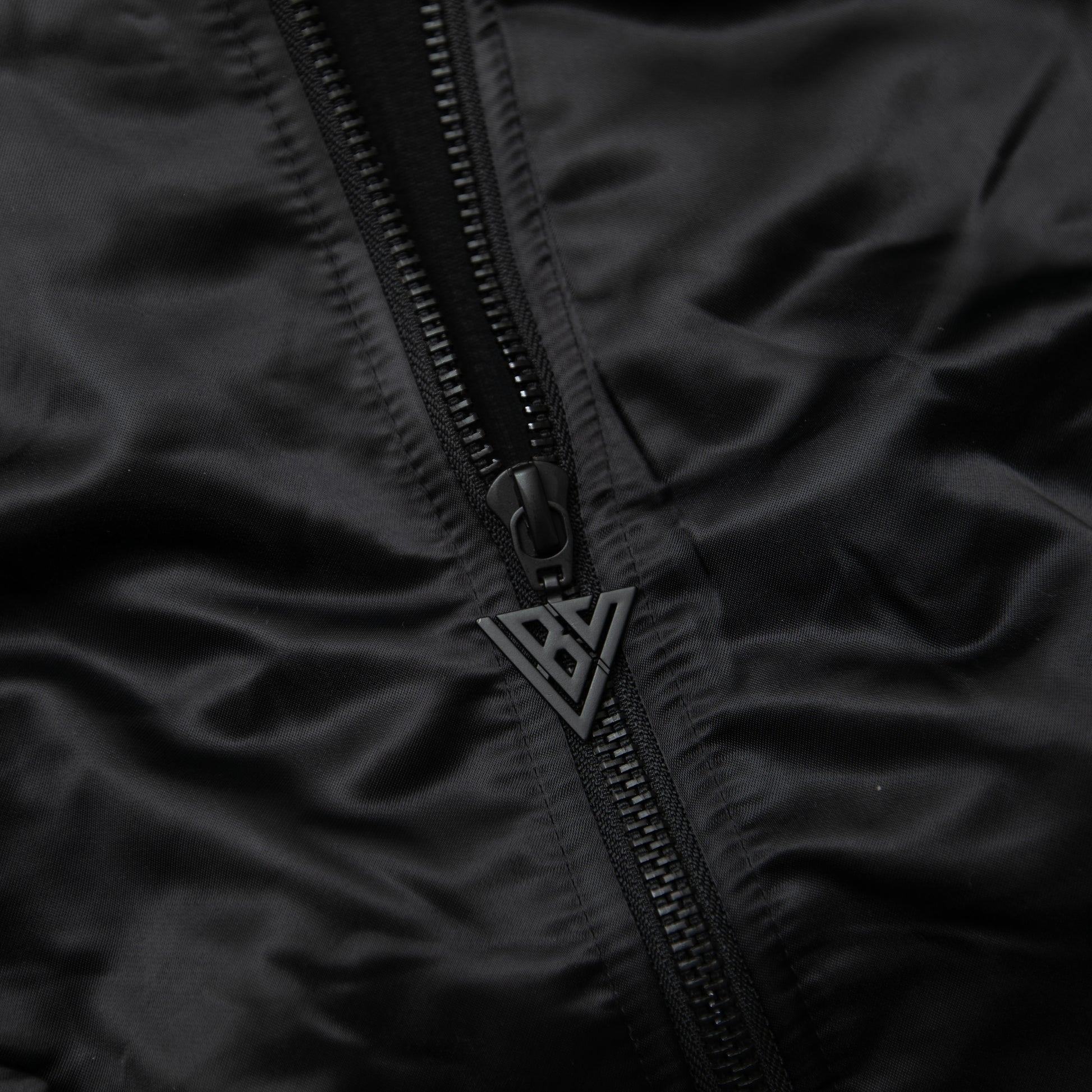 VALABASAS TRACEUR JACKET