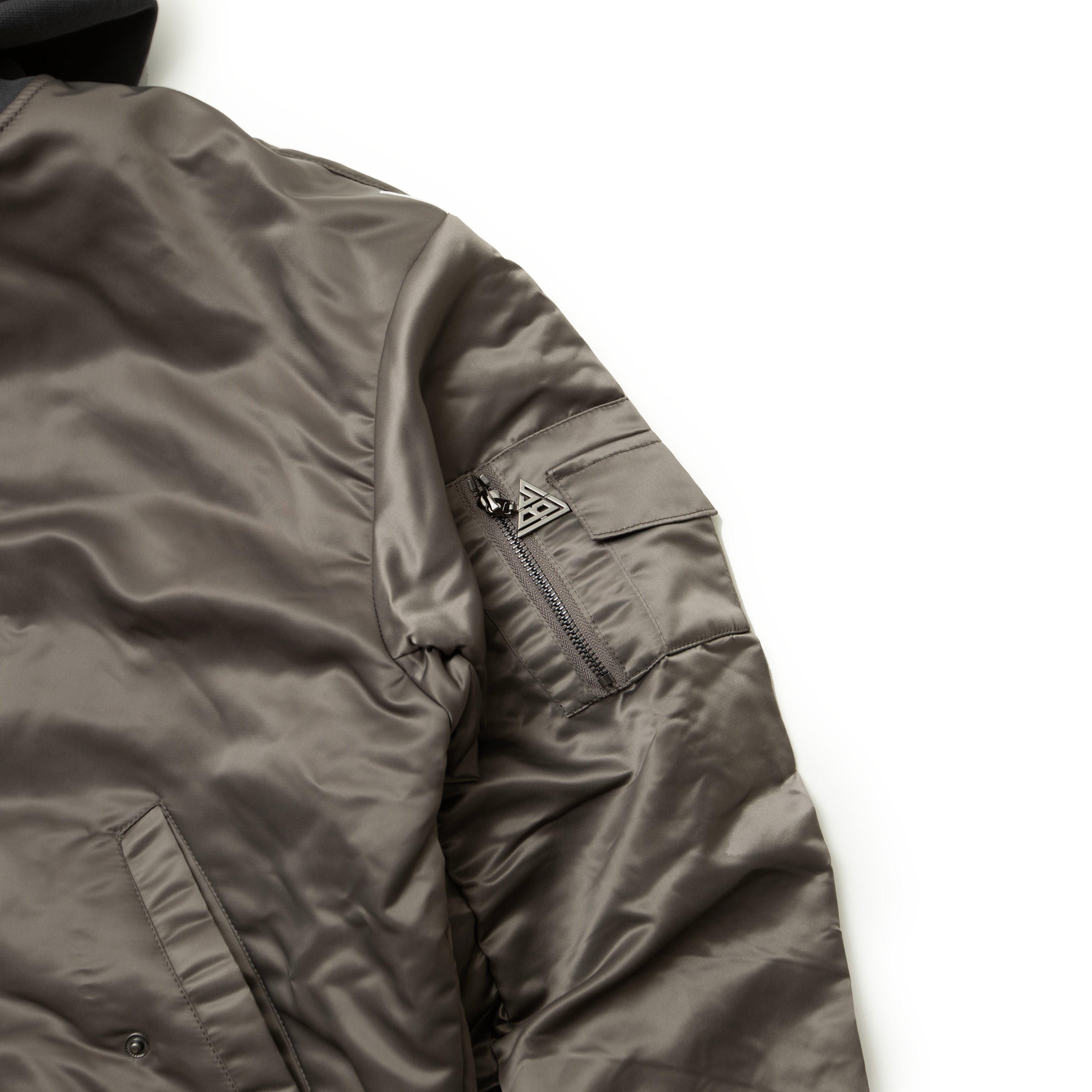 VALABASAS TRACEUR JACKET