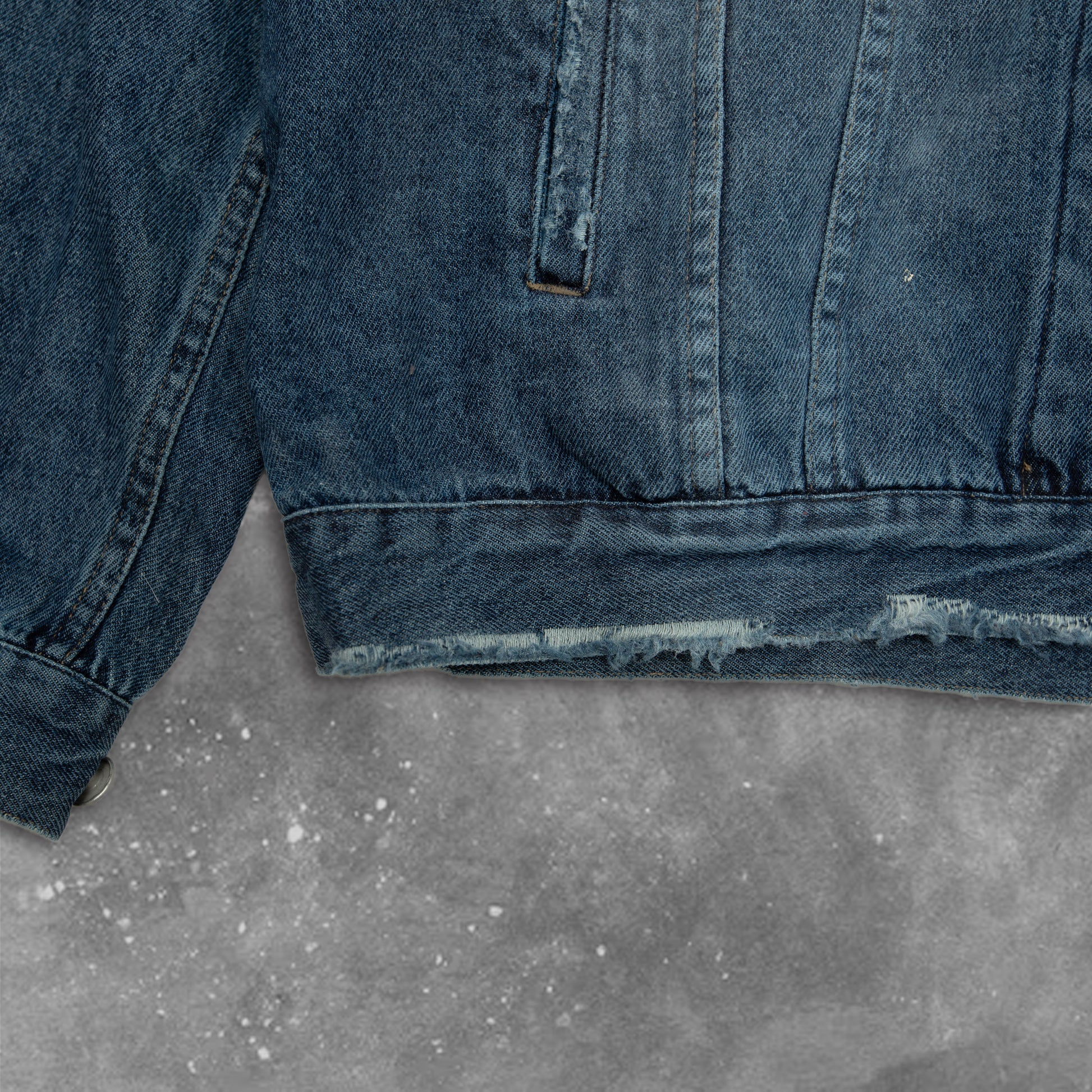 BLACKOUT HELL RAISER TEAR JKT