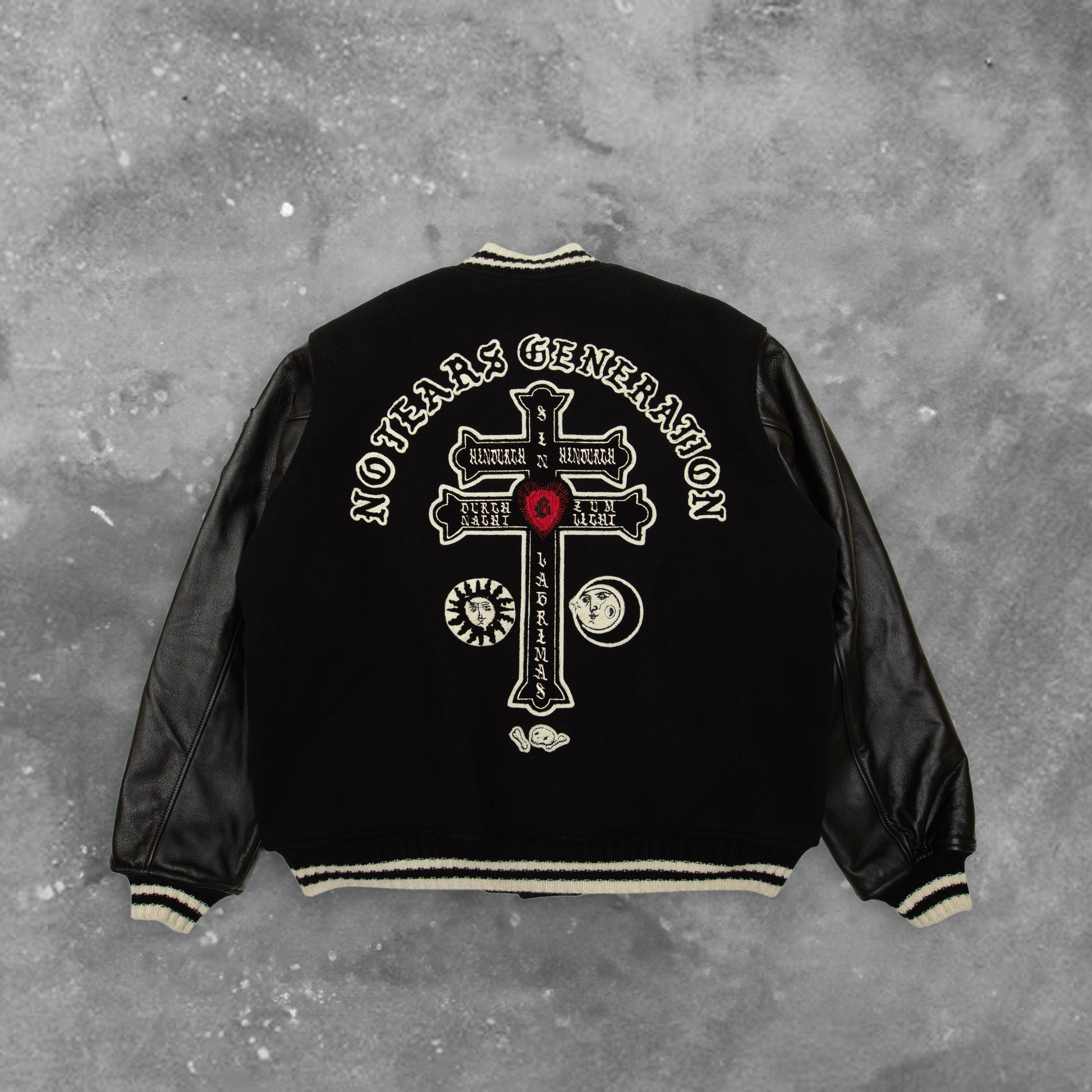 BLACKOUT RUSTY HEART VARSITY