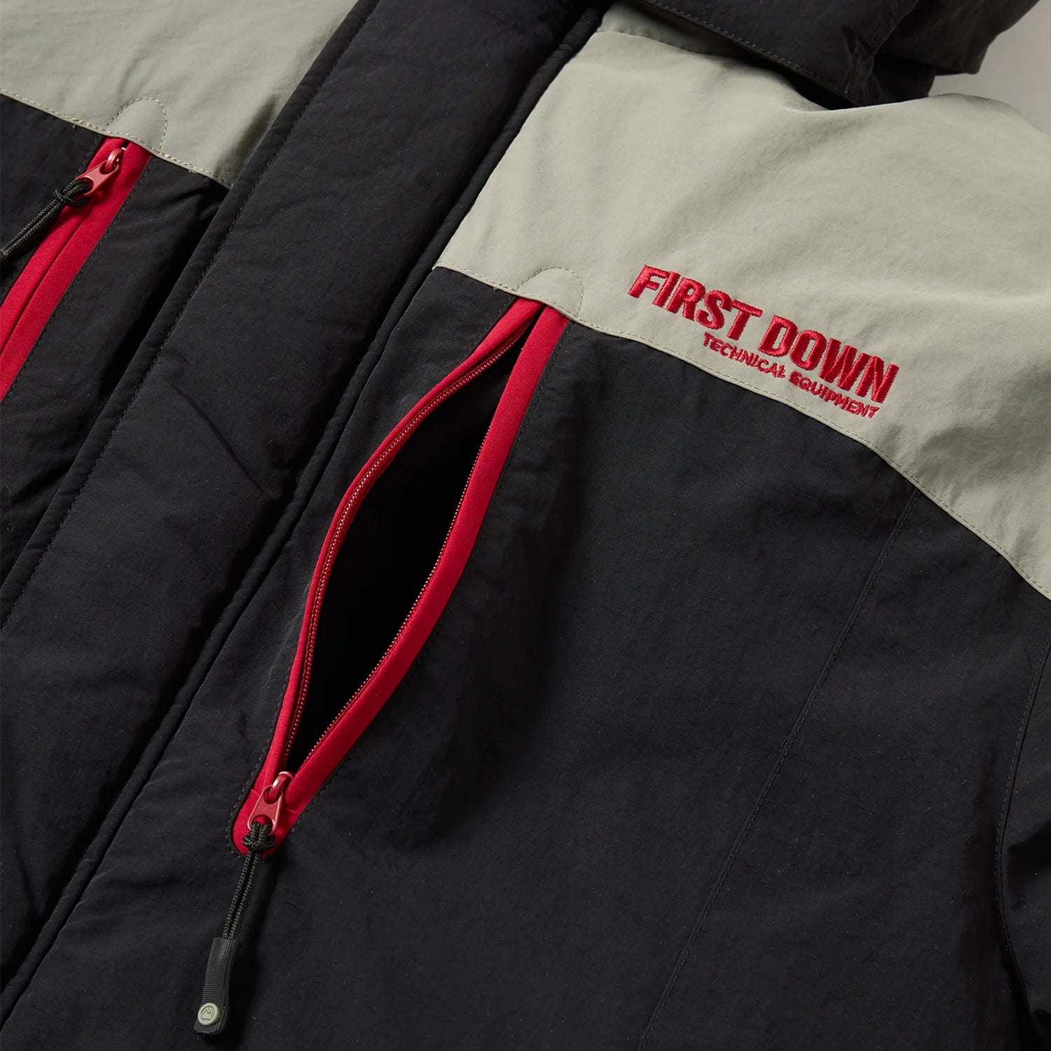 FIRST DOWN ARCHIVE DOWN JACKET