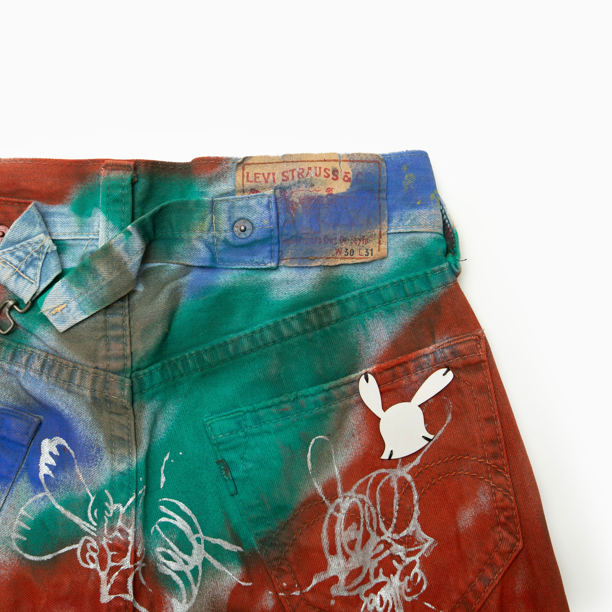 SKOLOCT SPRAY PAINTED JEANS