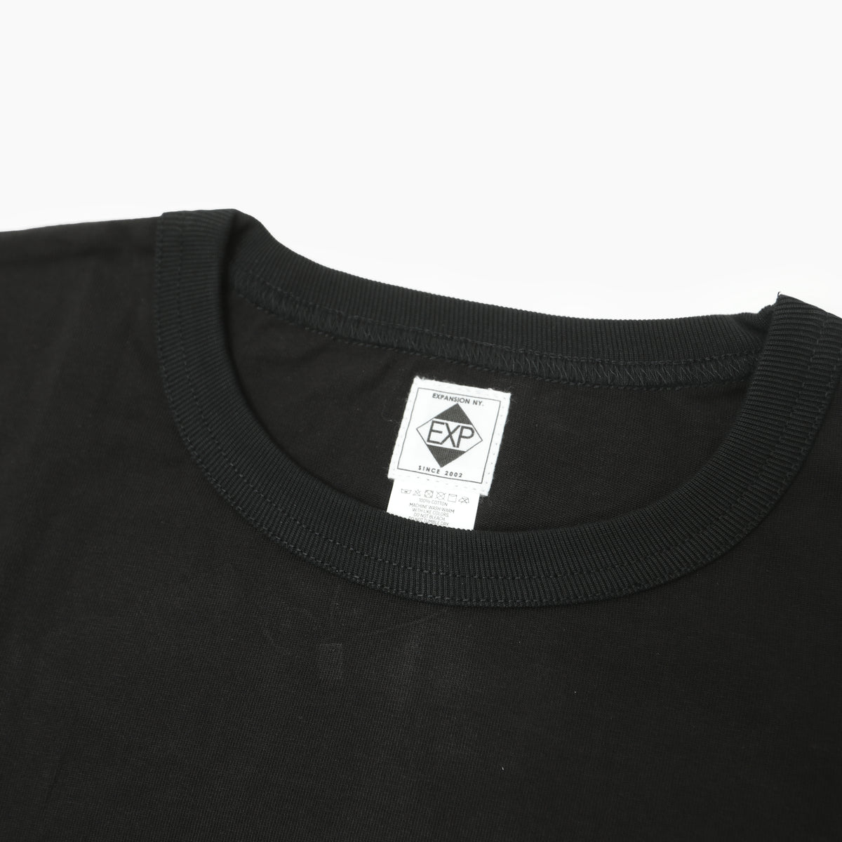 Expansion NY ”ELEMENTS OF STYLE X EXP X SURKU” Tee