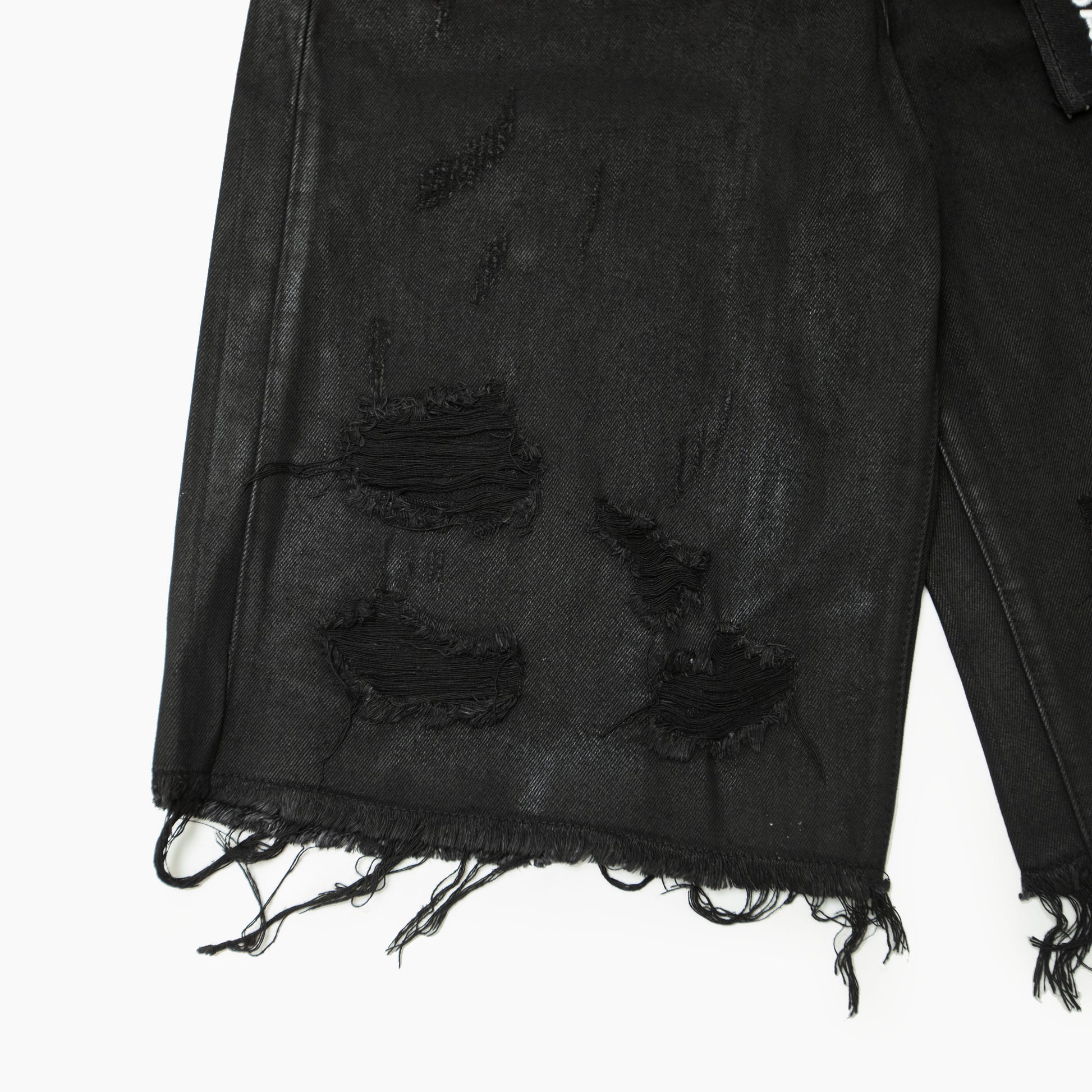 VALABASAS SNAPPED BAGGY DENIM SHORTS